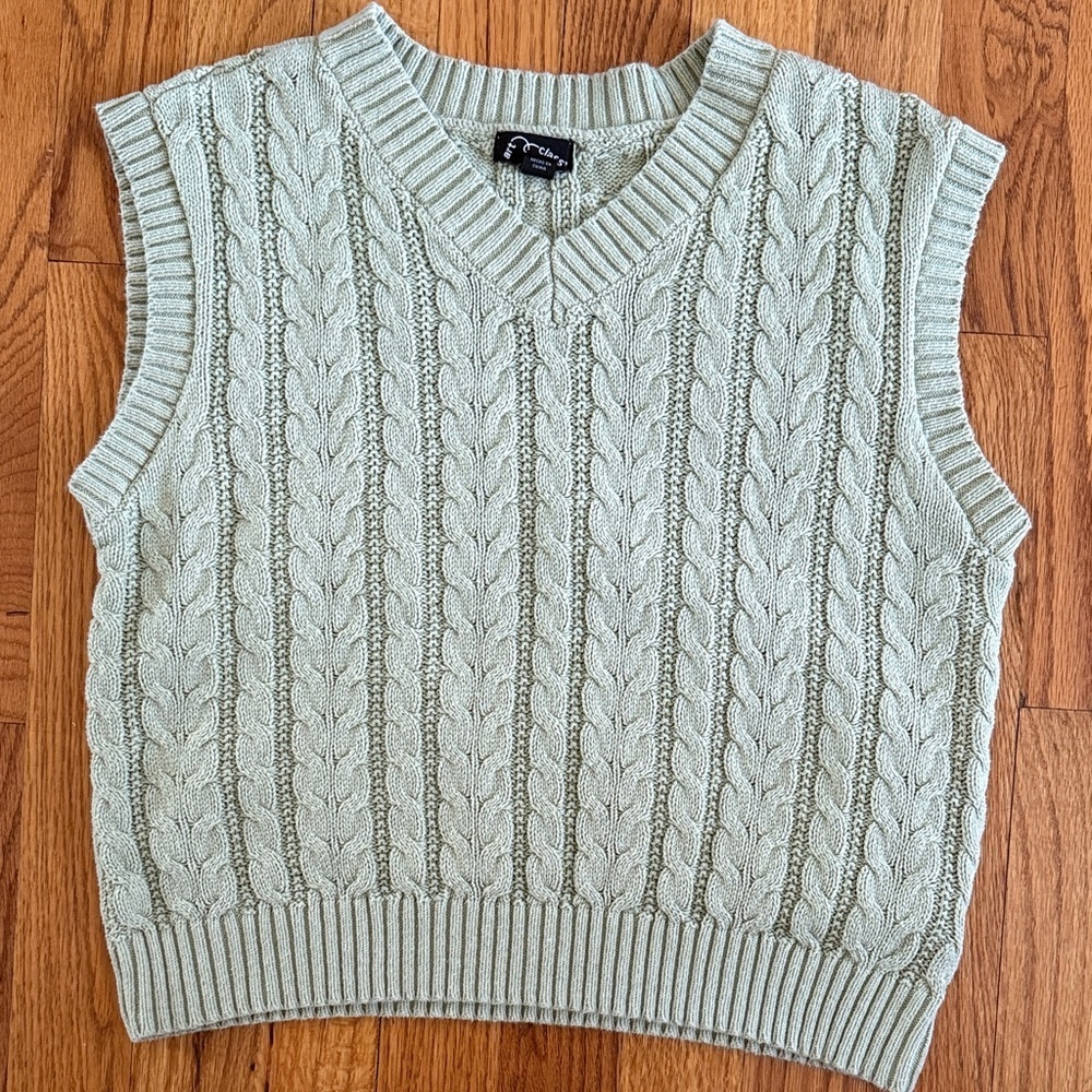 Art Class Girls Cable Knit Sweater Vest Size XL 14 Light Green